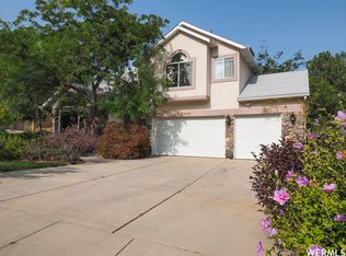 7346 S Pippin Dr, Cottonwood Heights, UT 84121