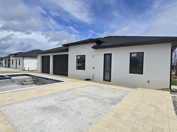 3rd image of 2006 Nelson Rd N