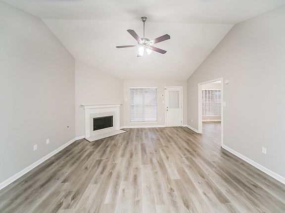 4th image of 1679 Central Trails Dr