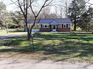 94 Valentine Dr, Lynch Station, VA 24571