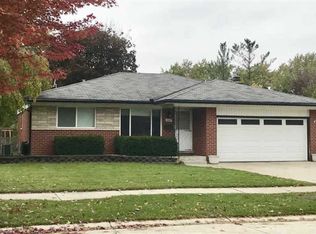 1665 Hempstead Dr, Troy, MI 48083