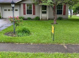 910 Windsor Dr, Shelbyville, IN 46176