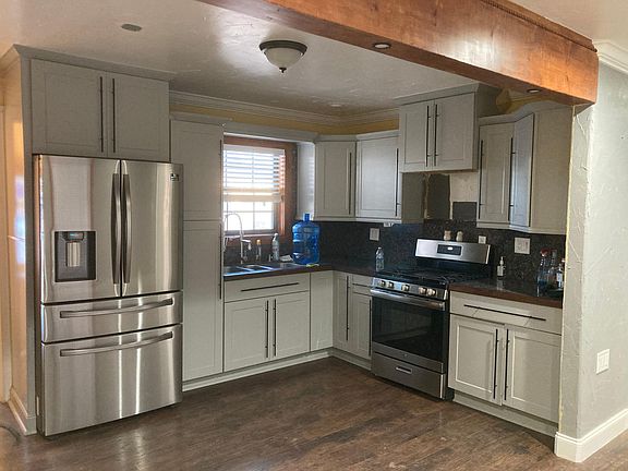 2nd image of 403 E Nobles Ave