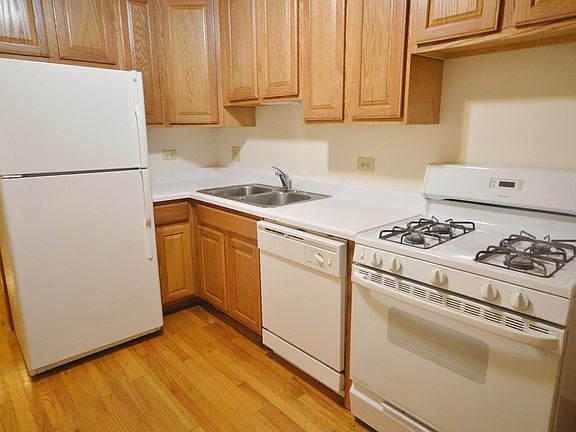4th image of 851 W Grace St #Garden