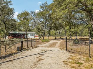 177 Longhorn Rd, Stockdale, TX 78160