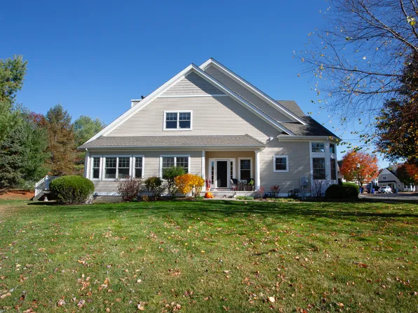 27 Carnoustie Circle #27, Bloomfield, CT 06002