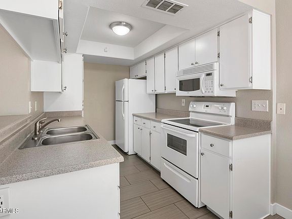 5th image of 13238 N 3rd Way