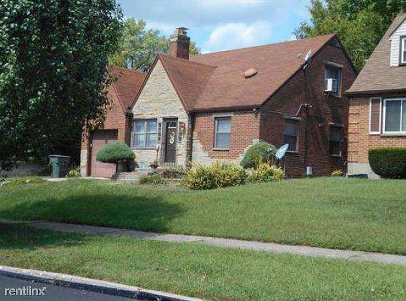 1st image of 2921 Earlham Dr