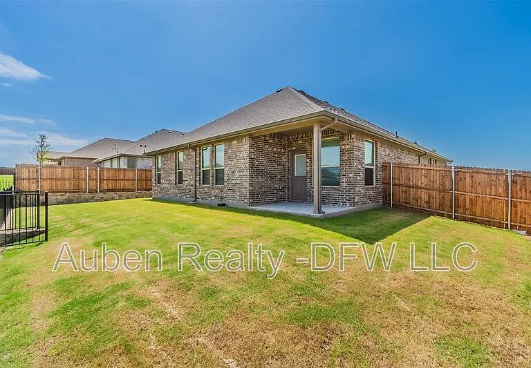 1343 Fox Hollow Rd — Photo 34
