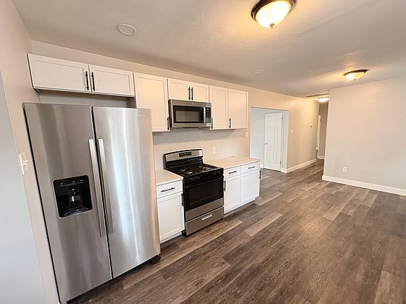 2nd image of 5 Spruce Dr