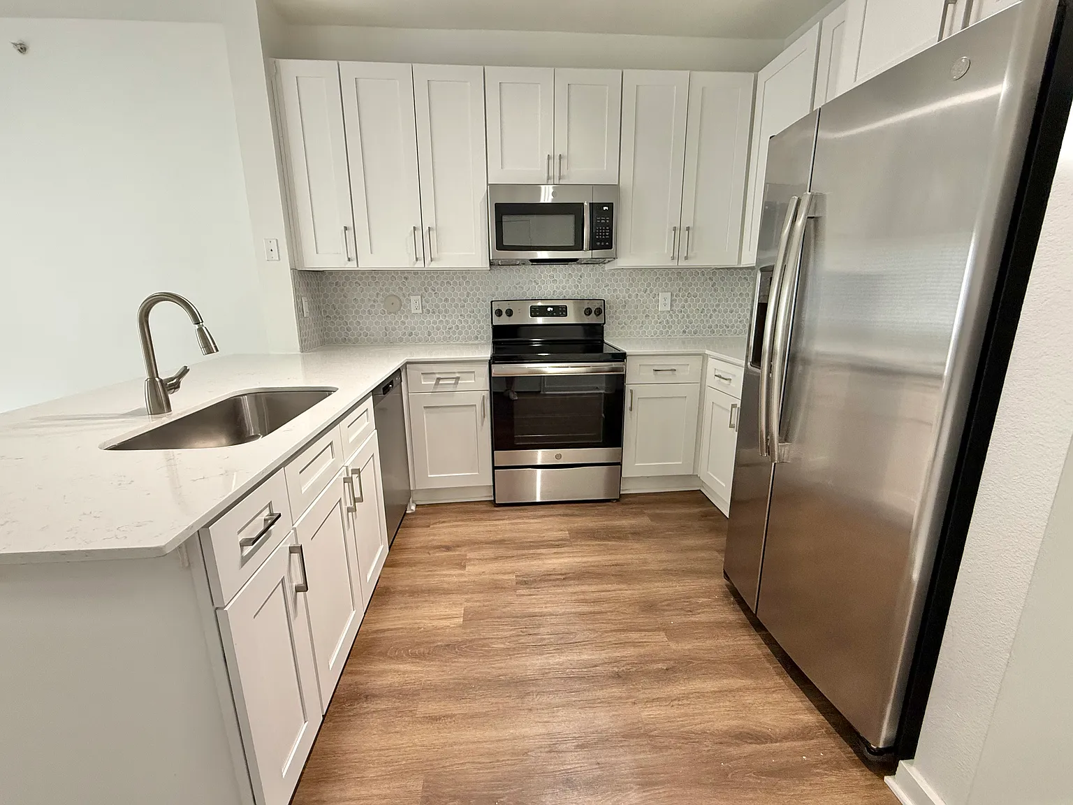 3 bed, 1518 sqft, $2,947 — Photo 1
