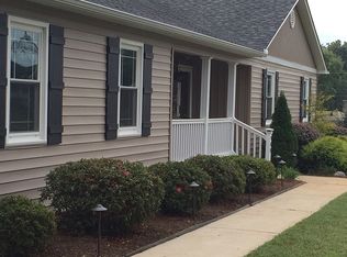 908 Belcher Rd, Boiling Springs, SC 29316