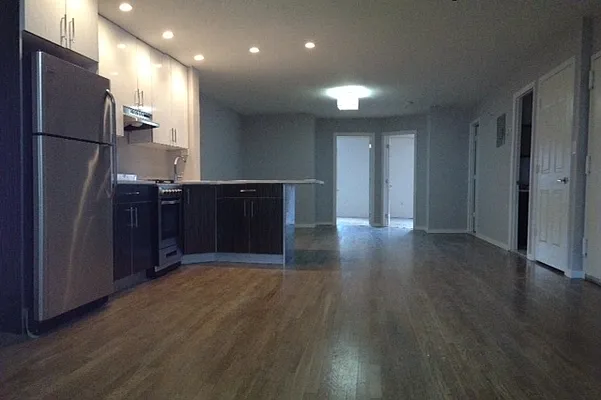 Rented by Full Time Management | media 46