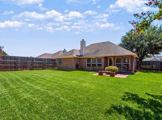 732 Countryside Dr, Aubrey, TX 76227