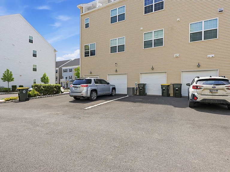 124 Annapolis St — Photo 24