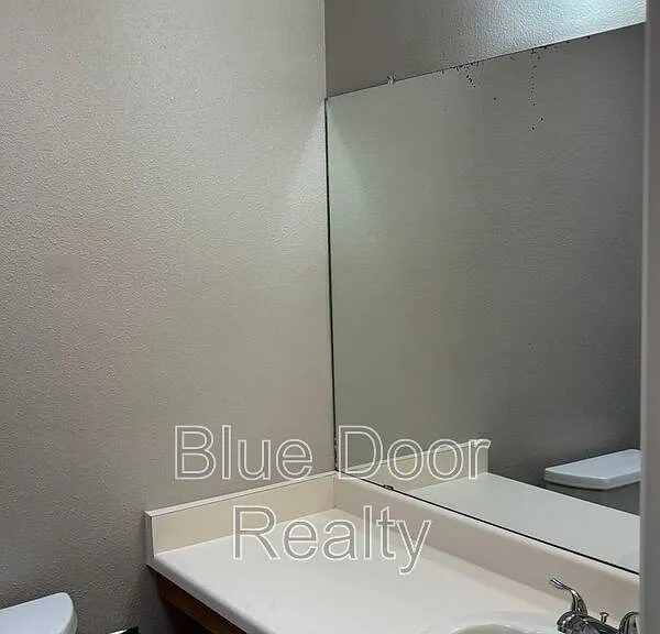 2125 Sierra Ln NE — Photo 24
