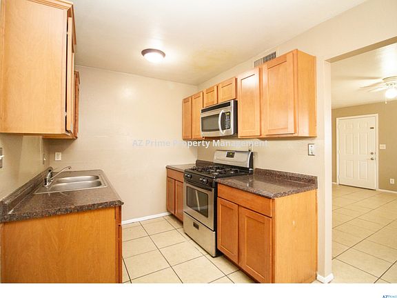 5th image of 3623 E Earll Dr Unit 1