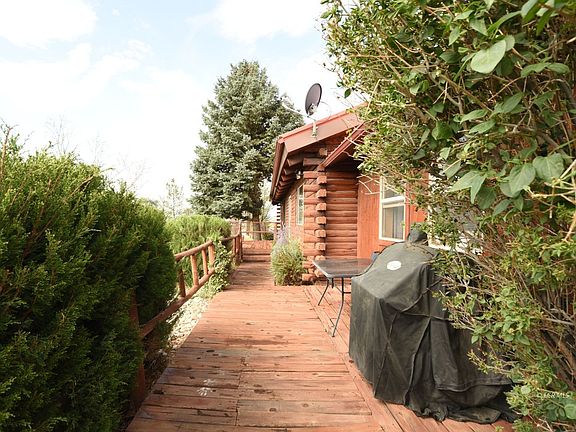 3rd image of 458 Lawndale Dr