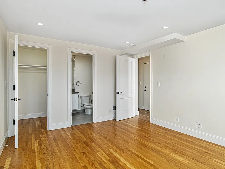639A Natoma St — Photo 18