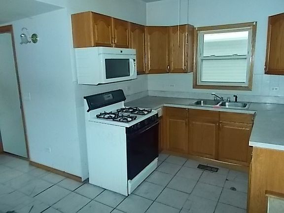 4th image of 221 S 21st Ave