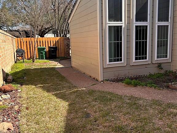 2nd image of 10818 Sandpiper Dr