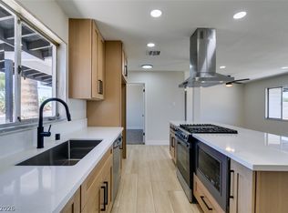 1016 Mezpah St, Las Vegas, NV 89106