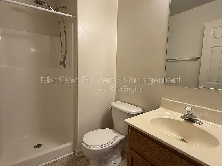 11009 Bevin Dr — Photo 16