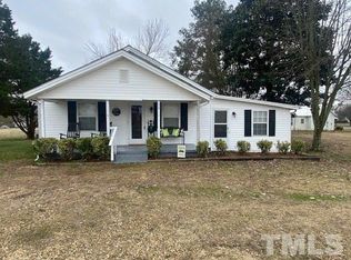 34 E Washington St, Coats, NC 27521