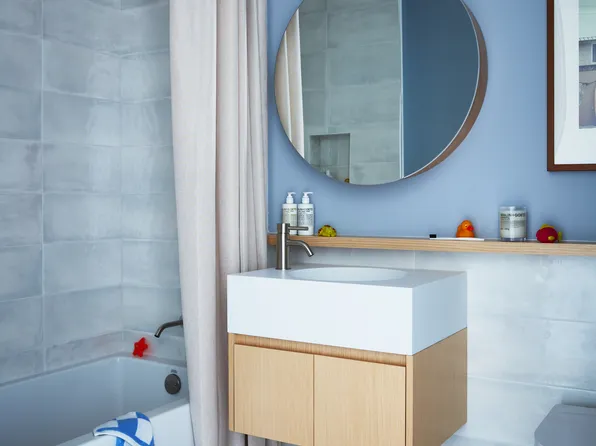 30 Front Street image 13 of 36