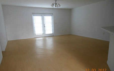 3rd image of 198 SW Cannon Creek Dr #101
