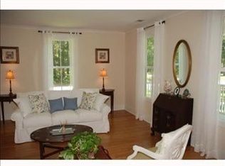 106 Woodmere Ln, Savannah, GA 31411