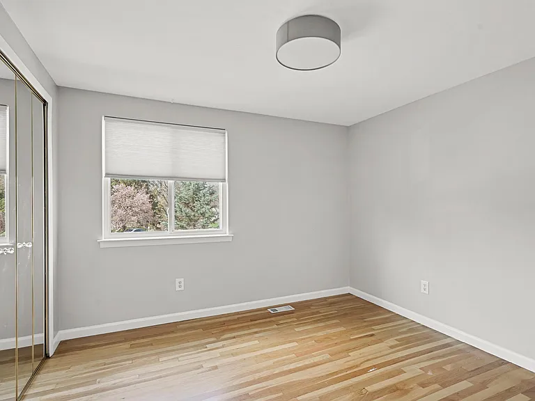 45011 Byrne Dr — Photo 21