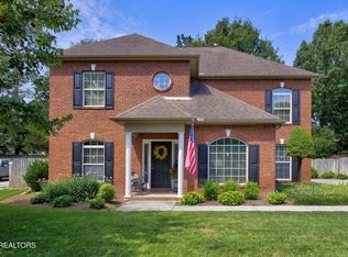 860 Baylor Cir, Knoxville, TN 37923
