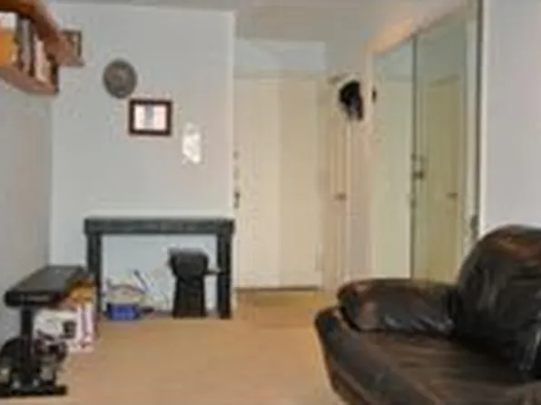 2330 Voorhies Avenue