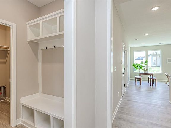 5th image of 27310 E Oak View Dr