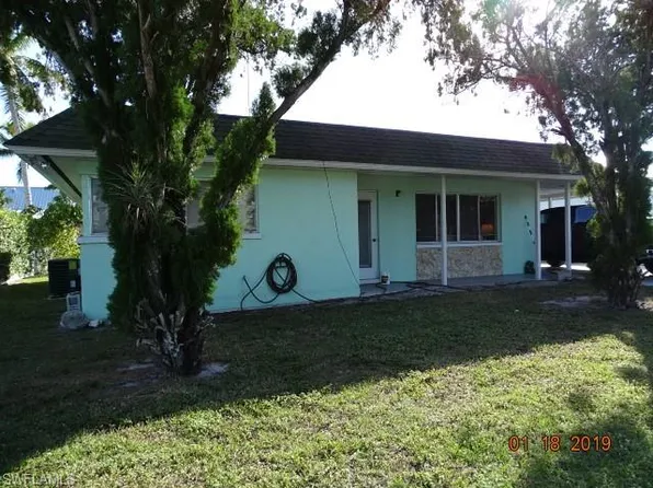 2654 Riverview Dr, Naples, FL 34112