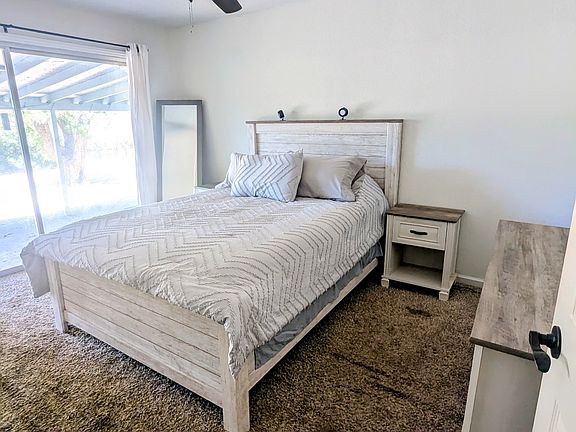 Cozy bedroom for a good night sleep.