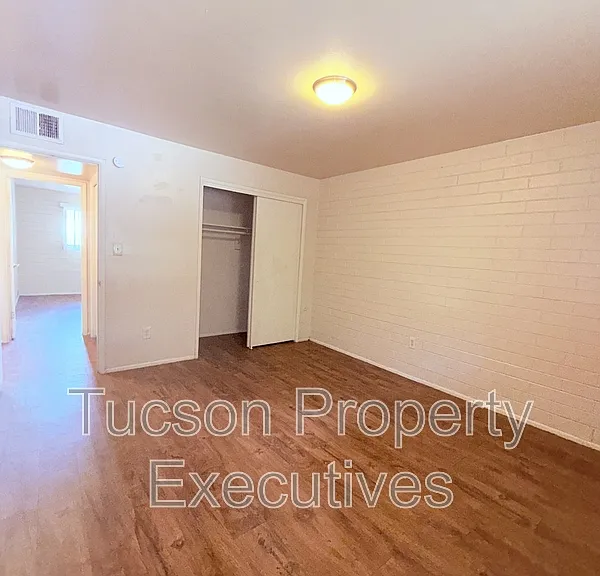 8914 S Nogales Hwy — Photo 13