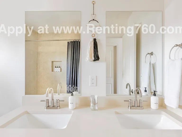8621 Amador Ave — Photo 28