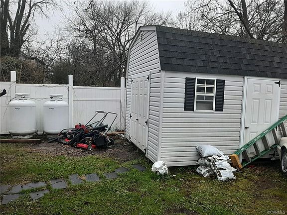5th image of 1403 Oakdale Ave