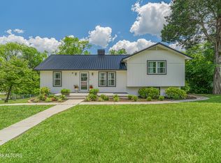 1802 Charles Dr, Knoxville, TN 37918