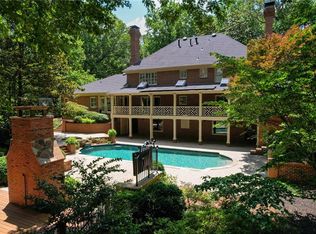 6000 Winterthur Rdg, Sandy Springs, GA 30328