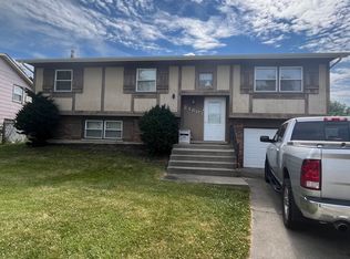 21607 Charlotte Ct, Sauk Village, IL