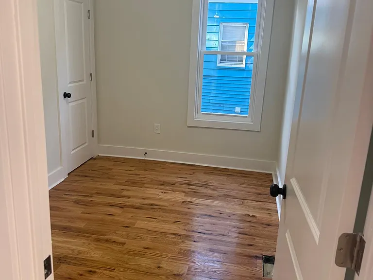 871-873 S 17th St #1 — Photo 16