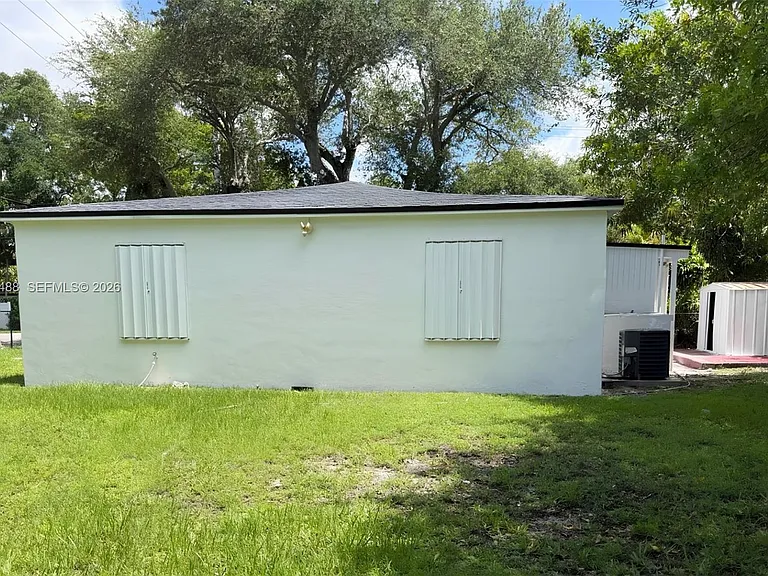 14215 NE 9th Ave — Photo 25