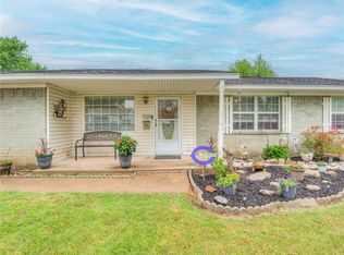 1308 W Montana Ave, Chickasha, OK 73018