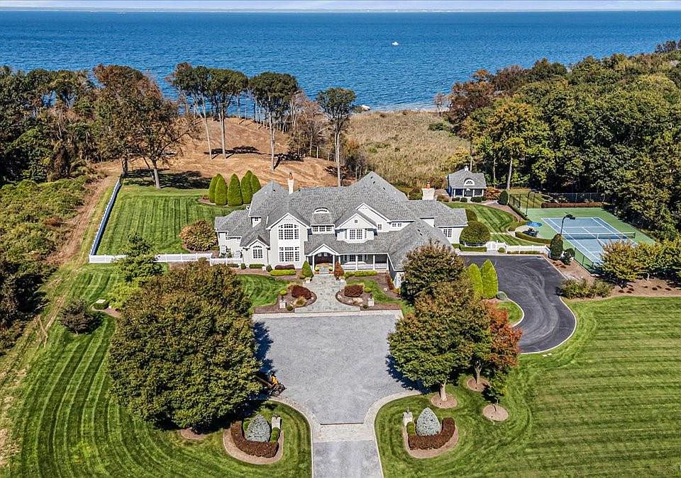 1st image of 697 Short Beach Road