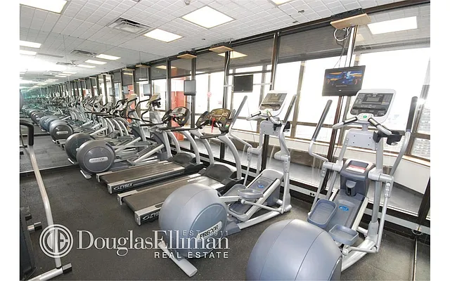 Rented by Douglas Elliman | media 13
