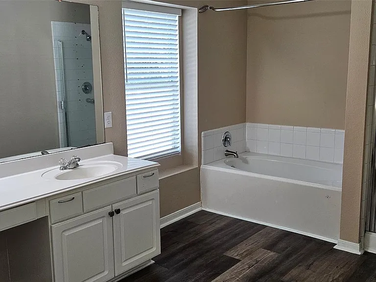 3103 Barkers Crossing Ave — Photo 21