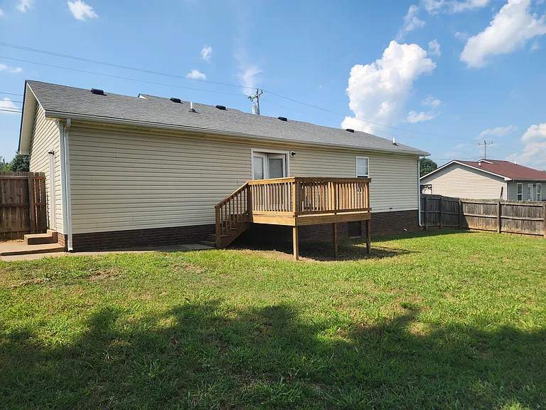 952 Van Buren Ave — Photo 22
